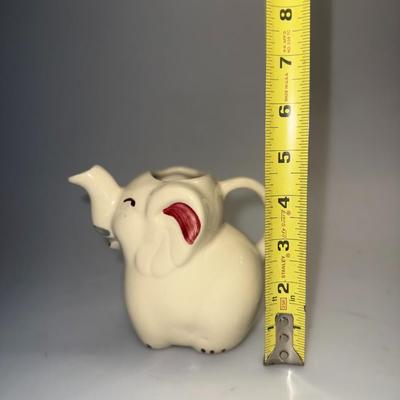 VTG RARE Shawnee Pottery ELEPHANT 1940's Porcelain Milk Creamer Pitcher