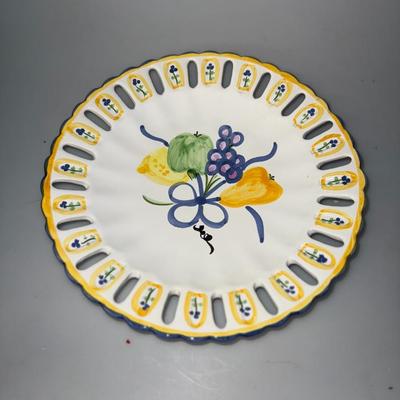 Hand-Painted Fruit  Alcobaca Portugal Plate #67
