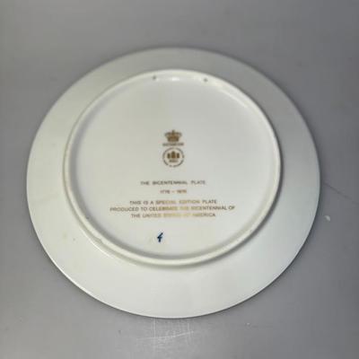 VTG The Bicentennial Plate, 1776-1976, E Pluribus Unium. Copenhagen Porcelain, Royal Danish court.
