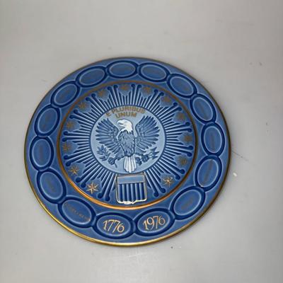 VTG The Bicentennial Plate, 1776-1976, E Pluribus Unium. Copenhagen Porcelain, Royal Danish court.
