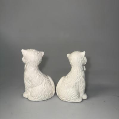 Vintage Ceramic Cat Salt and Pepper Shakers