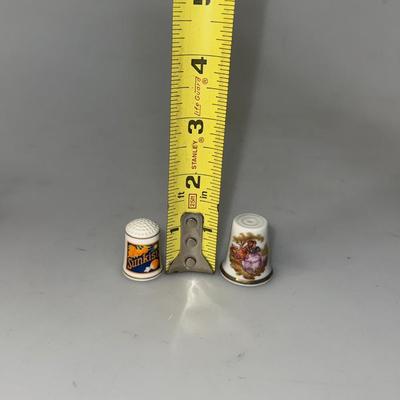 Vintage 1980 Franklin Mint "Country Store” Porcelain Thimbles