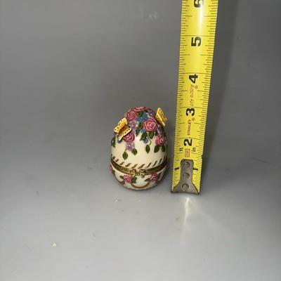 Limoges Style Egg Butterfly & Floral Handpainted Porcelain Trinket Box