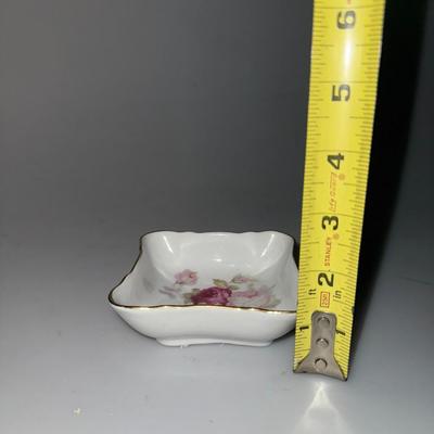 Set of 3 E&R Golden Crown Schumann Arsberg Germany Antique Rose Berry Bowl