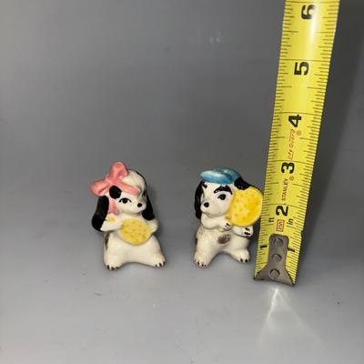 Vintage Dogs Playing Tennis Salt and Pepper Shakers Japan