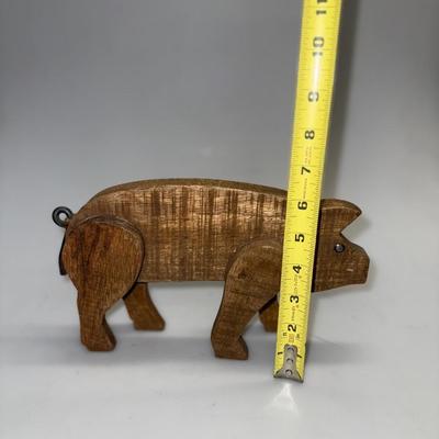 Farmhouse Wood Pig