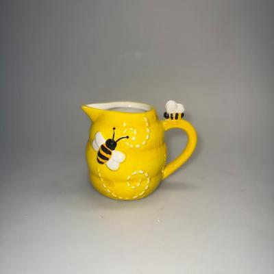 Vintage Pier 1 Hand Painted Dolomite Bumble Bee Creamer