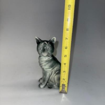 Beautiful Vintage Germany #1409 Blue Gray High Gloss Porcelain Kitty Cat Figurine Statue