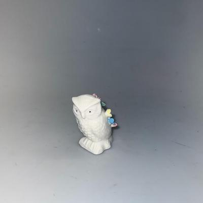 Vintage Ardalt Owl Pin Cushion Ceramic White Fingurine 3”H