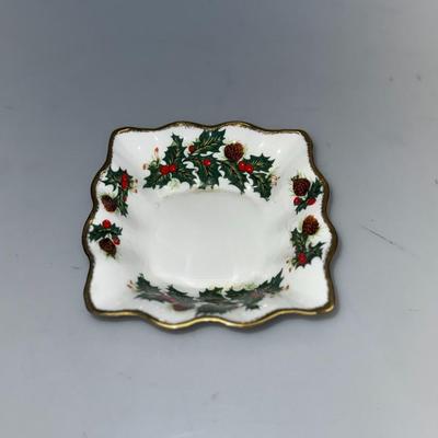 Queen's Fine Bone China Christmas Napkin holders and small plate