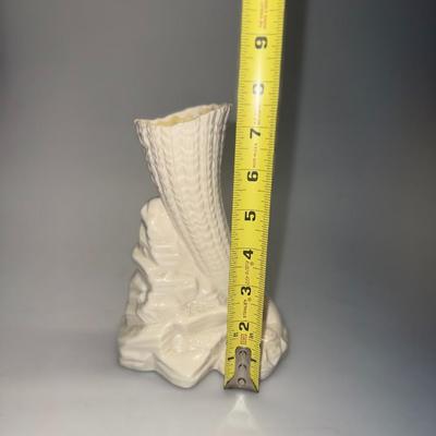 Irish Belleek Rock Spill Vase - Heritage Collection 9" Height VGC