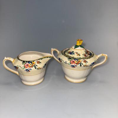 Hampton England Sugar and creamer set