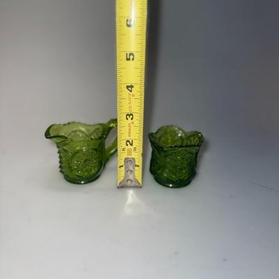 LE Smith Green Glass Creamer and Sugar Small Set Hobstar Miniature Sawtooth Edge VINTAGE Vtg 2 1/4 inch tall Child's Tea Set...