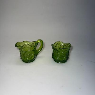 LE Smith Green Glass Creamer and Sugar Small Set Hobstar Miniature Sawtooth Edge VINTAGE Vtg 2 1/4 inch tall Child's Tea Set...