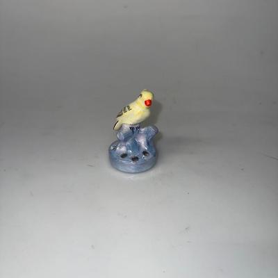 Vintage Lusterware SMALL YELLOW BIRD Porcelain Flower Frog Made in Japan, 6 Hole