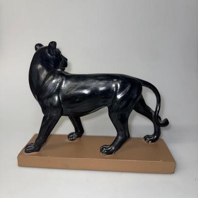 Black Panther/Jaguar Statue On Stand