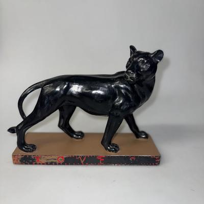 Black Panther/Jaguar Statue On Stand