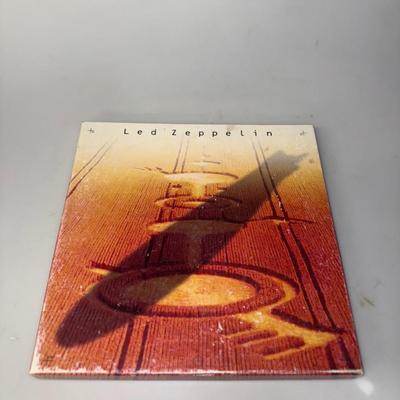 Vintage LED ZEPPELIN 1990 4 cassette Box Set Remastered With Booklet and Poster