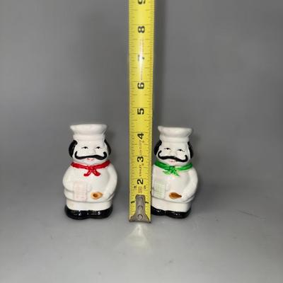 Chef Salt and Pepper Shaker