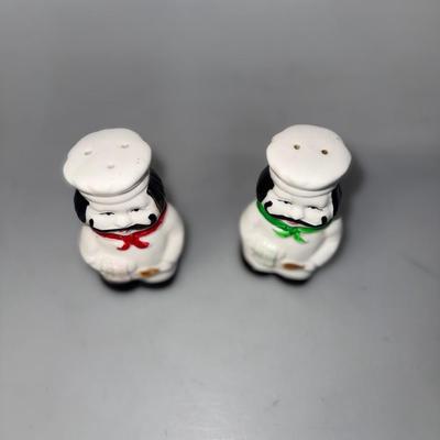 Chef Salt and Pepper Shaker