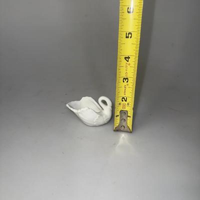 Set of 6 in original box vintage swan salt cellars OMC Otagiri