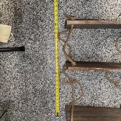 2 wooden shelves 