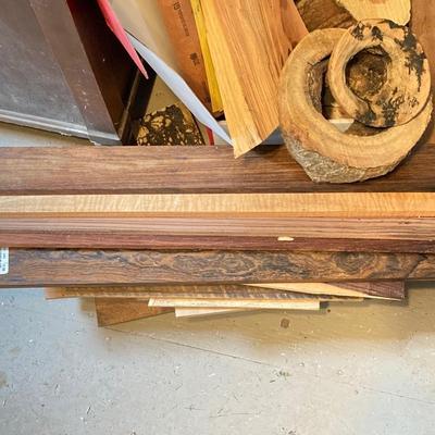 LOT 72: Speedster Diamond Glass Table Saw with Assorted Crafting / Decorative Wood Pieces