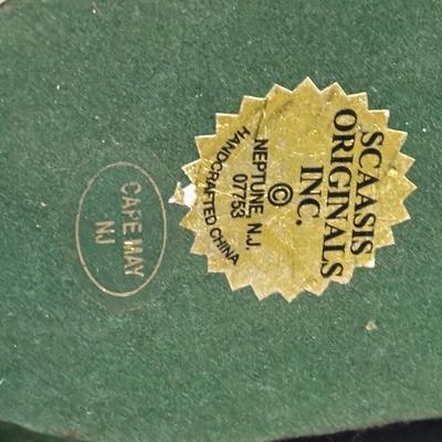 LOT 86: Vintage Ocean City & Sea Isle City Beach Tags, Scaasis Originals Lighthouses: Cape May, Sandy Hook & Ship John Shoal, DE,...