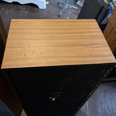 LOT 88: Vintage Kenwood JL-786 Floor Speakers 3-Way 3 Speaker System