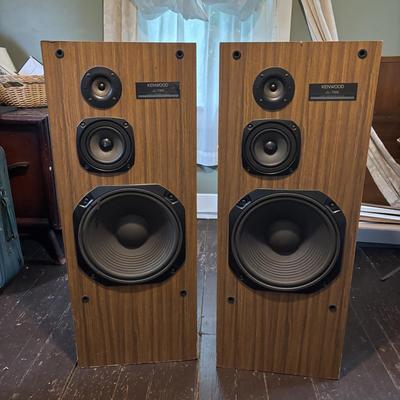 LOT 88: Vintage Kenwood JL-786 Floor Speakers 3-Way 3 Speaker System