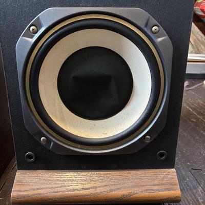 LOT 89: Vintage Fisher Floor Speakers Model STV-410