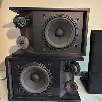 LOT 91: Bose 301 Series III Direwt/Reflecting Speakers