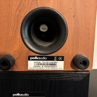 LOT 93: Polk Audio Subwoofer PSW10 110V & Polk Audio Speakers TSi100 Cherry