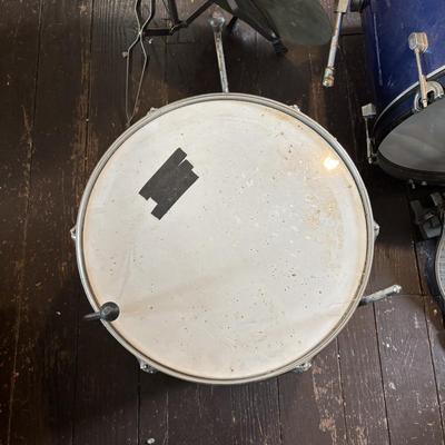 LOT 94: Drums: Cannon Radical & More