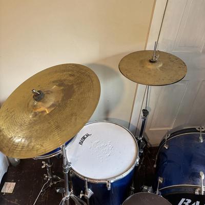 LOT 94: Drums: Cannon Radical & More