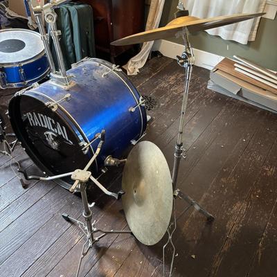LOT 94: Drums: Cannon Radical & More