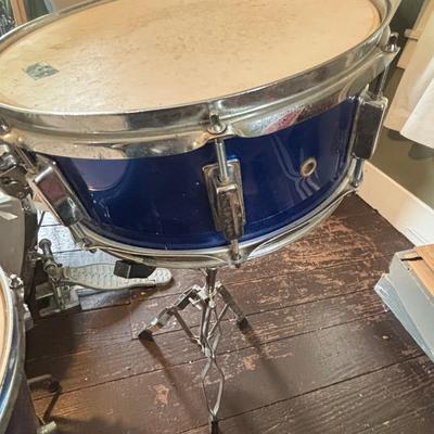 LOT 94: Drums: Cannon Radical & More