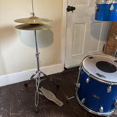 LOT 95: CB 700 Percussion Drums & More