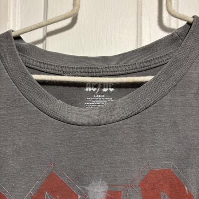 LOT 98: Concert/Band T-Shirts (4): Lynyrd Skynyrd, ZZ Top AC/DC