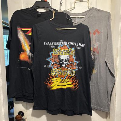 LOT 98: Concert/Band T-Shirts (4): Lynyrd Skynyrd, ZZ Top AC/DC