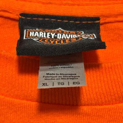 LOT 100: Unik Select Leather Vest & Long Sleeve Harley Davidson T-Shirt
