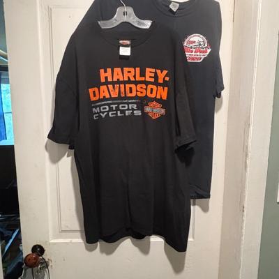 LOT 103: Bike Week in Daytona T-Shirts, Harley Davidson T-Shirt, Saints & Sinners Pub Shirt