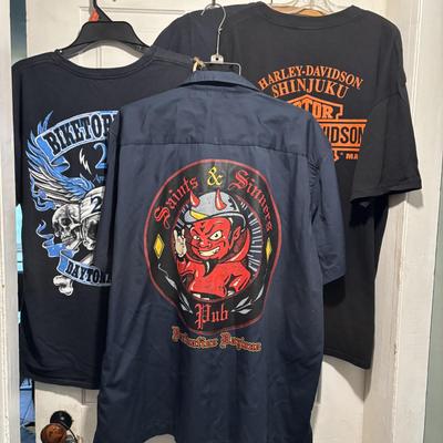 LOT 103: Bike Week in Daytona T-Shirts, Harley Davidson T-Shirt, Saints & Sinners Pub Shirt