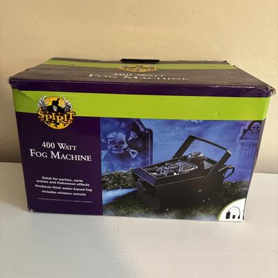 LOT 107: Untested 400-watt Fog Machine, Skeltons, Skull & Crossbones T-shirt (Haven Harbour Marina Resort)