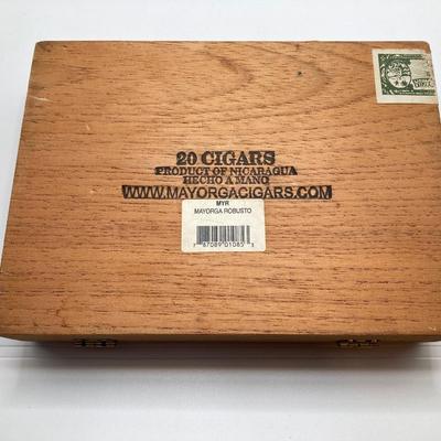 LOT 120: Vintage Collection - Folding Knives, Lighters, Cigar Boxes and Patches