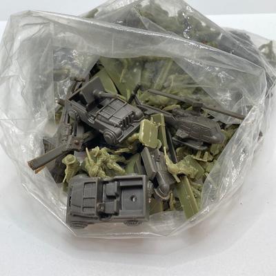 LOT 125: Vintage Toy Collection - Metal and Plastic Cars / Trucks, Miniature Military Figurines in Metal Box
