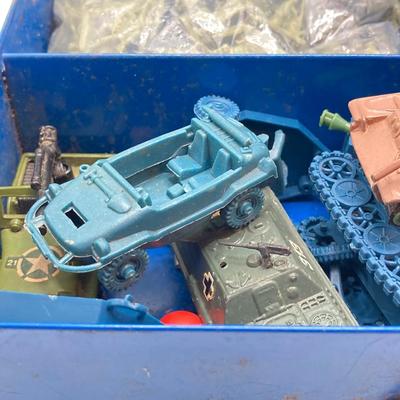 LOT 125: Vintage Toy Collection - Metal and Plastic Cars / Trucks, Miniature Military Figurines in Metal Box