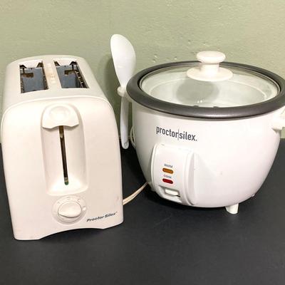 LOT 129: Bella Air Fryer, Proctor / Silex Rice Cooker and Proctor Silex Toaster