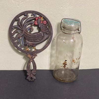 LOT 130: Vintage Cast Iron Cookware (Lodge, Benjamin Medwin and More) / Trivet and Tall Glass Mason Jar