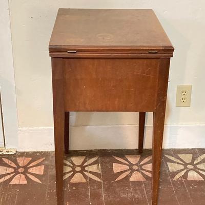 LOT 135: Wood Sewing Table, Table Lamp, Ceramic Vase and Glass Tea Light Holder